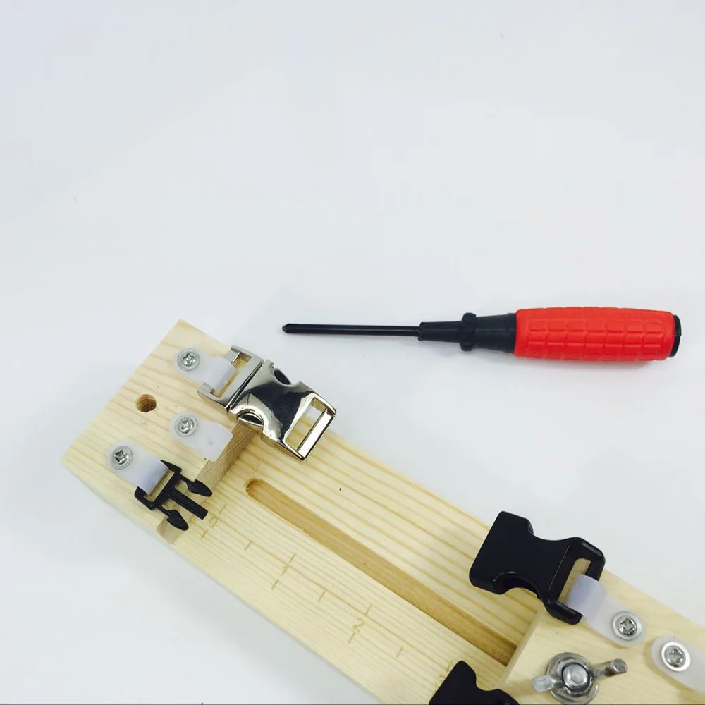 3723193637_1688003643