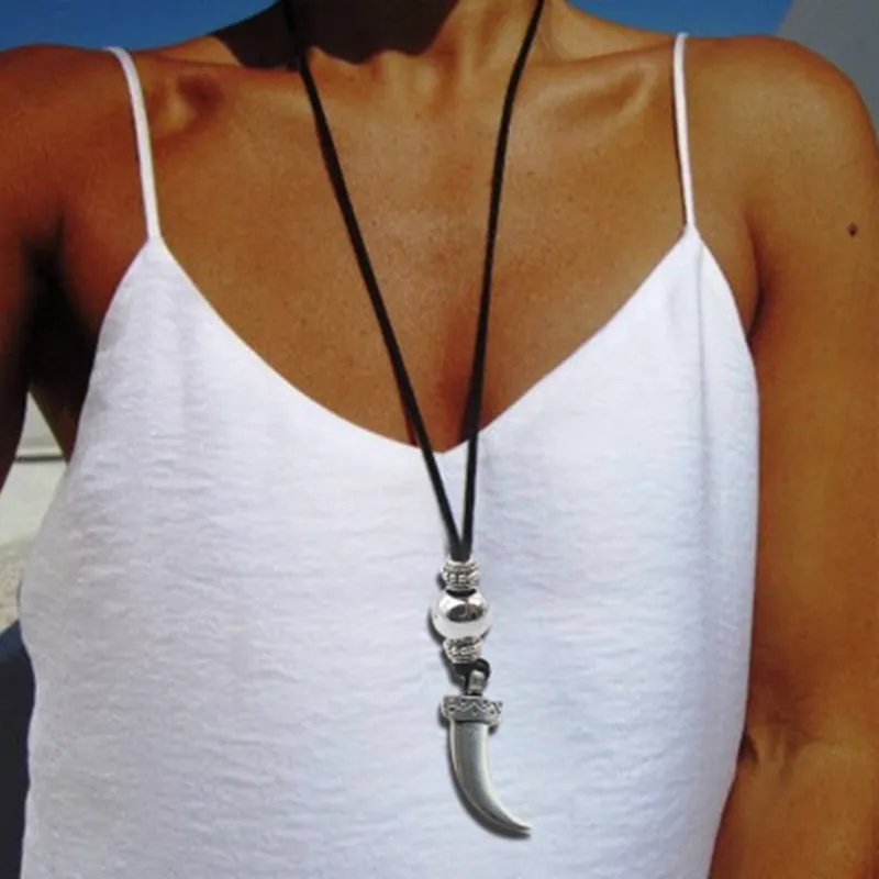 

Fashion PendantNecklace Sweater Chain Ancient Silver color Horn Necklace Hook Item Accessories Jewelry for women and men gift