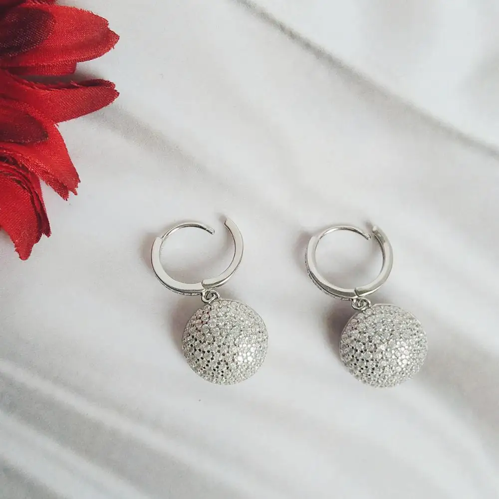 UTB8afggu4HEXKJk43Jeq6yeeXXav