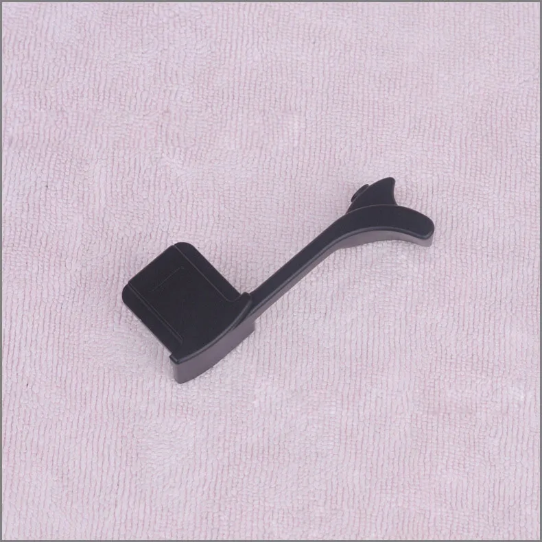  Leica Q2 Q Typ 116 Black Red (4)