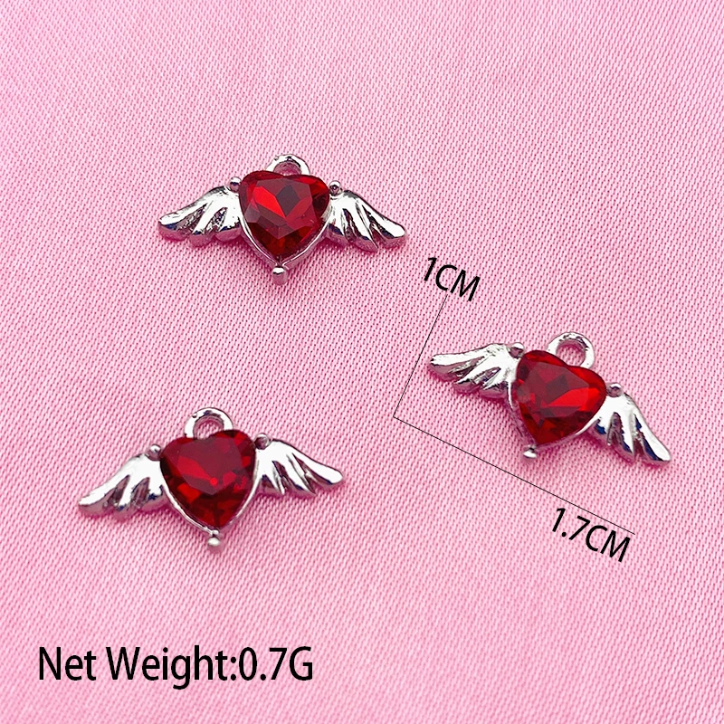 Рисунок 6 - подвески с хрустальным сердцем