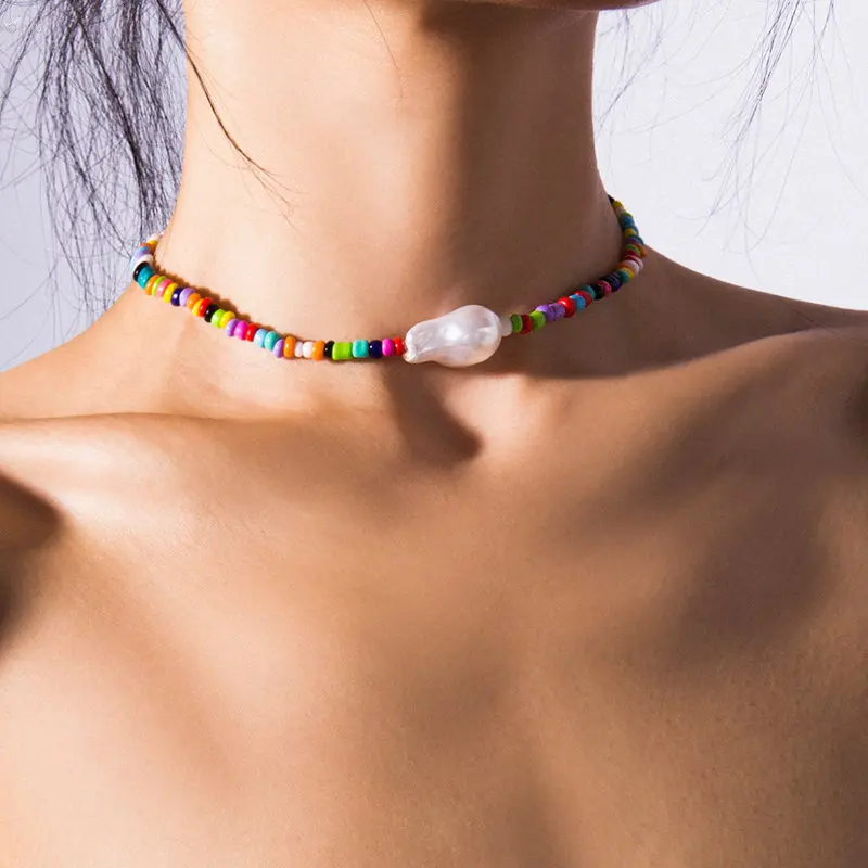 AOMU индивидуальность цветная жемчужина ручной работы бисером неровный жемчуг один слой поппури ожерелье для женщин ювелирные изделия в стиле "Бохо"