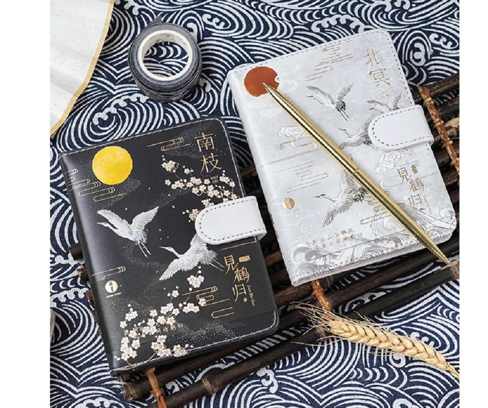 

Chinese Style Antique Style Hand-Made Notebook Retrowhite Crane With Magnetic Buckle Hardcover Student Notebook Creative Gift