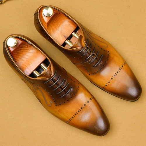 Люксовый брендовый мужской формальный наряд обувь из натуральной кожи Резные Свадебные Туфли-оксфорды с острым носком на шнурках мужская обувь на плоской подошве для жениха SS662 - Цвет: Коричневый