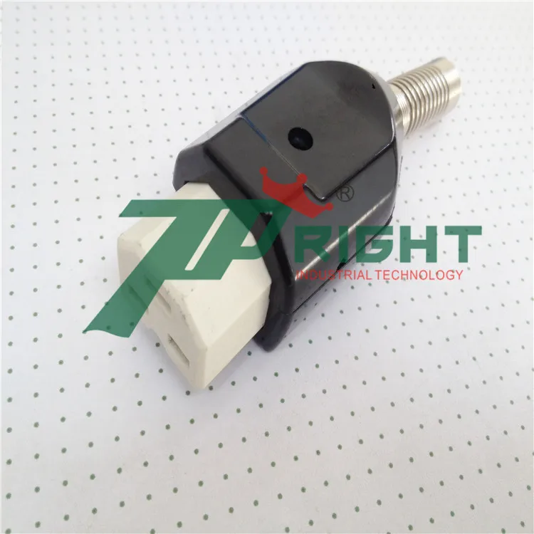 Черный IEC 320 C13 гнездовой разъем 3pin керамическая головка гнездо 25A TR-CP21