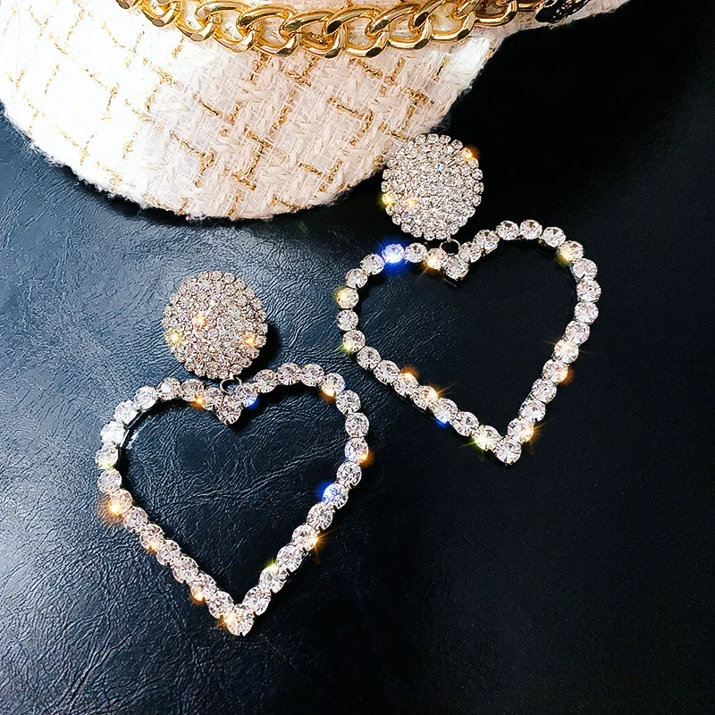 Винтажные женские милые висячие серьги в форме сердца, новые модные красные массивные маленькие серьги в форме сердца для женщин