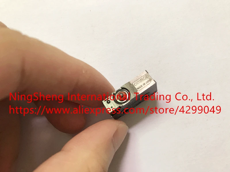 Оригинальный новый 100% D2SW 3D3 SW 3A 125VAC 30VDC водонепроницаемый микропереключатель