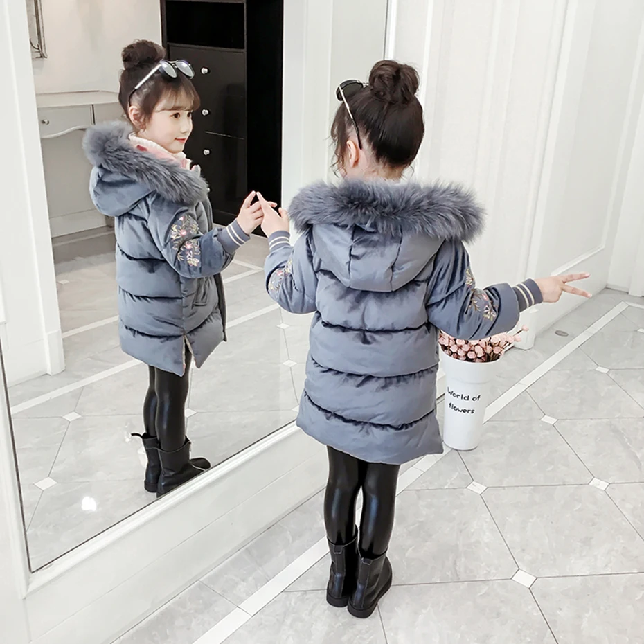 New Girls Down Coats Flower Embroidery Girls Parkas Hooded Fur Collar Girls Down Jackets Fashion Winter Warm Clothes For Girls
