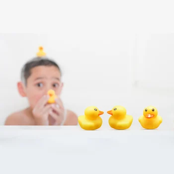 

15/5pcs/bag Rubber Duck Bathroom Interactive Water Spray Beach Toy Bathroom Baby Bath Toy Animal Beach Swim Toy for Children
