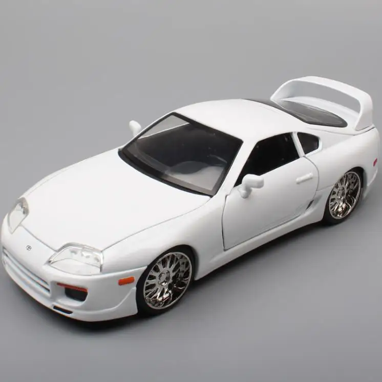 1:24 Toyota supra 1995 модель автомобиля из сплава игрушечная машинка с 4 дверями