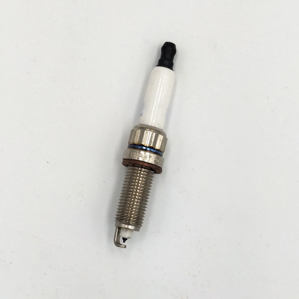 6 шт./лот Свеча зажигания для BMW 335i 435i 535i 640i X3 F25 X5 E70 X6 E72 121 200 375 82 ZR5TPP33-S 12120037582 ZR5TPP33S |