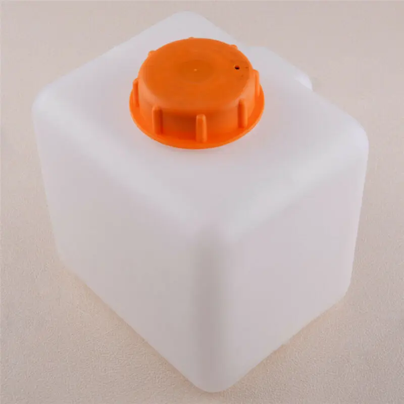 

Plastic 2.5L Oil Fuel Water Tank Bottle For Truck Car Air Diesel Parking Heater Brand New And High Quality