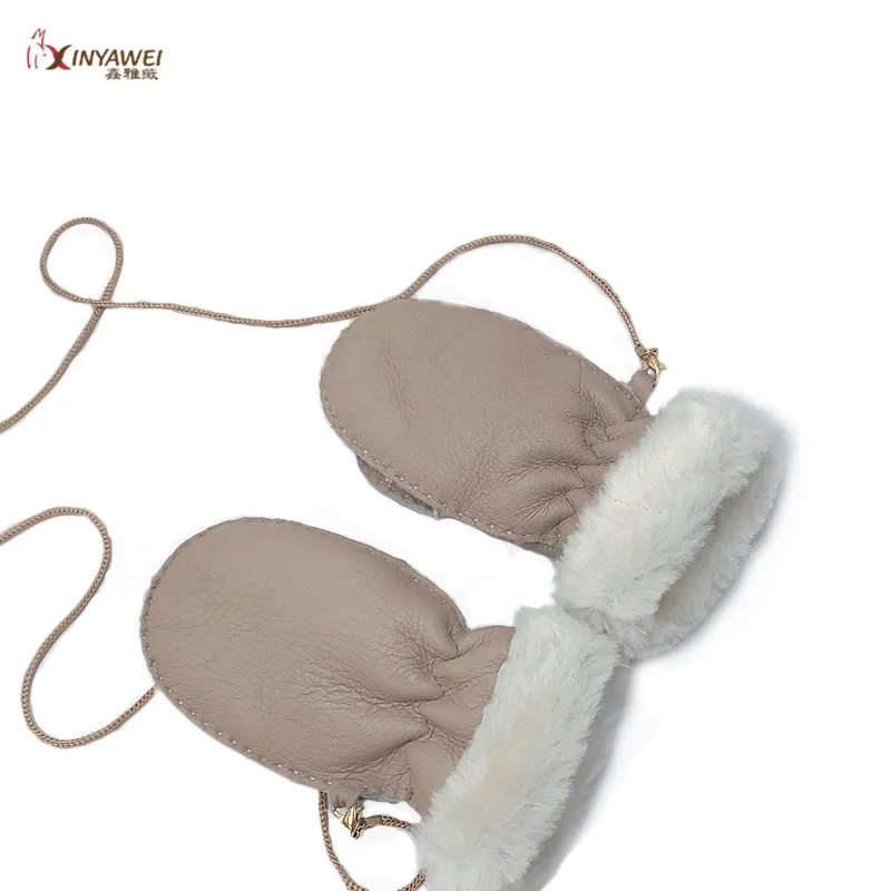 Winter Outdoor Thick Warm Cashmere Gloves Ladies Sheepskin Gloves Leather Heating Fur Gloves Suede Leather Gloves - Цвет: champagne