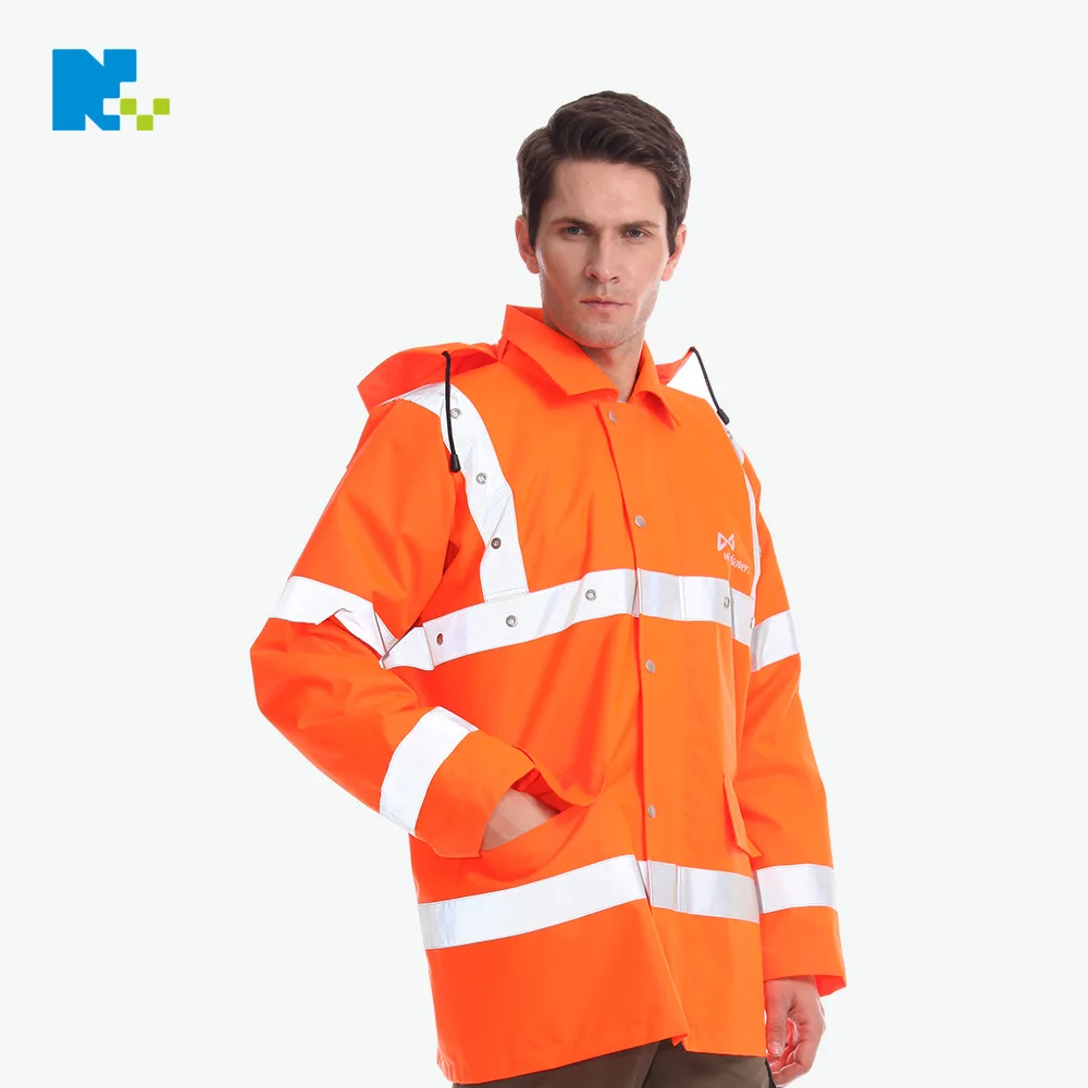 

LED Multi-functional Sanitation Work Clothes Cotton Coat Cold Light-reflecting Raincoat LED Shining Traffic Construction Reflect
