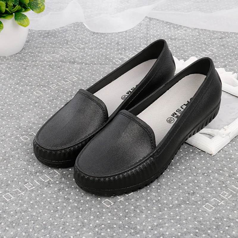 

2019 Nurse shoes white female flat bottom pregnant women casual waterproof non-slip peas shoes black work shoes