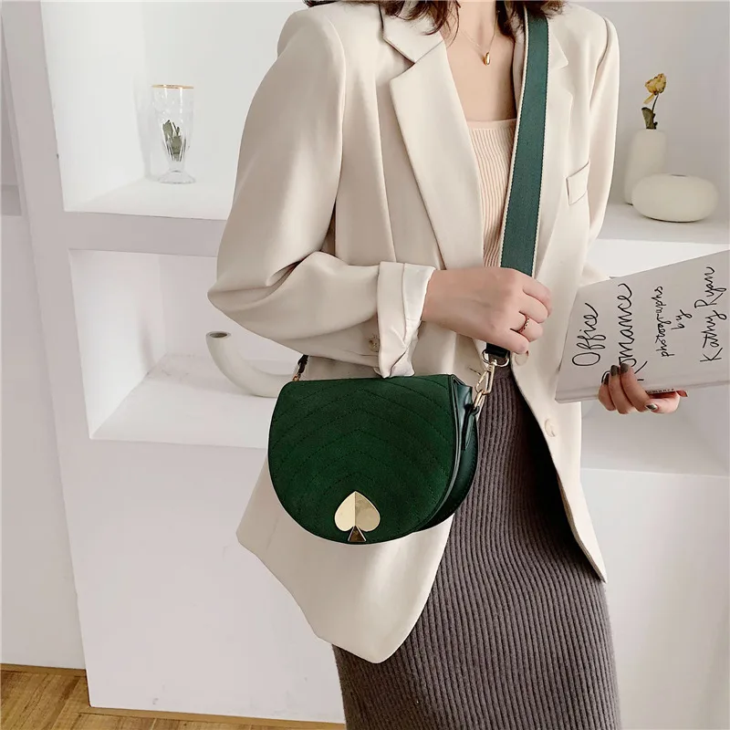 

Autumn And Winter 2019 Korean-style Semicircle Saddle Bag Women's New Style Simple Elegant Chain Bag Shoulder Oblique Bag Versat
