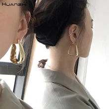 HUANZHI, новинка, Необычные Квадратные большие золотые серьги-гвоздики для женщин, модные геометрические праздничные ювелирные изделия, подарки