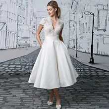 Vestidos de casamento curtos 2021 chá-comprimento boné manga v-neck laço apliques botão elegante a linha cetim civil vestido de noiva do vintage