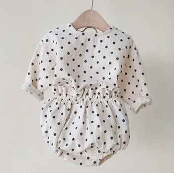 

Infant Spring Cute Cotton and Linen Suit Baby Polka Dot Coat Lantern Shorts Two-Piece Set kids clothes