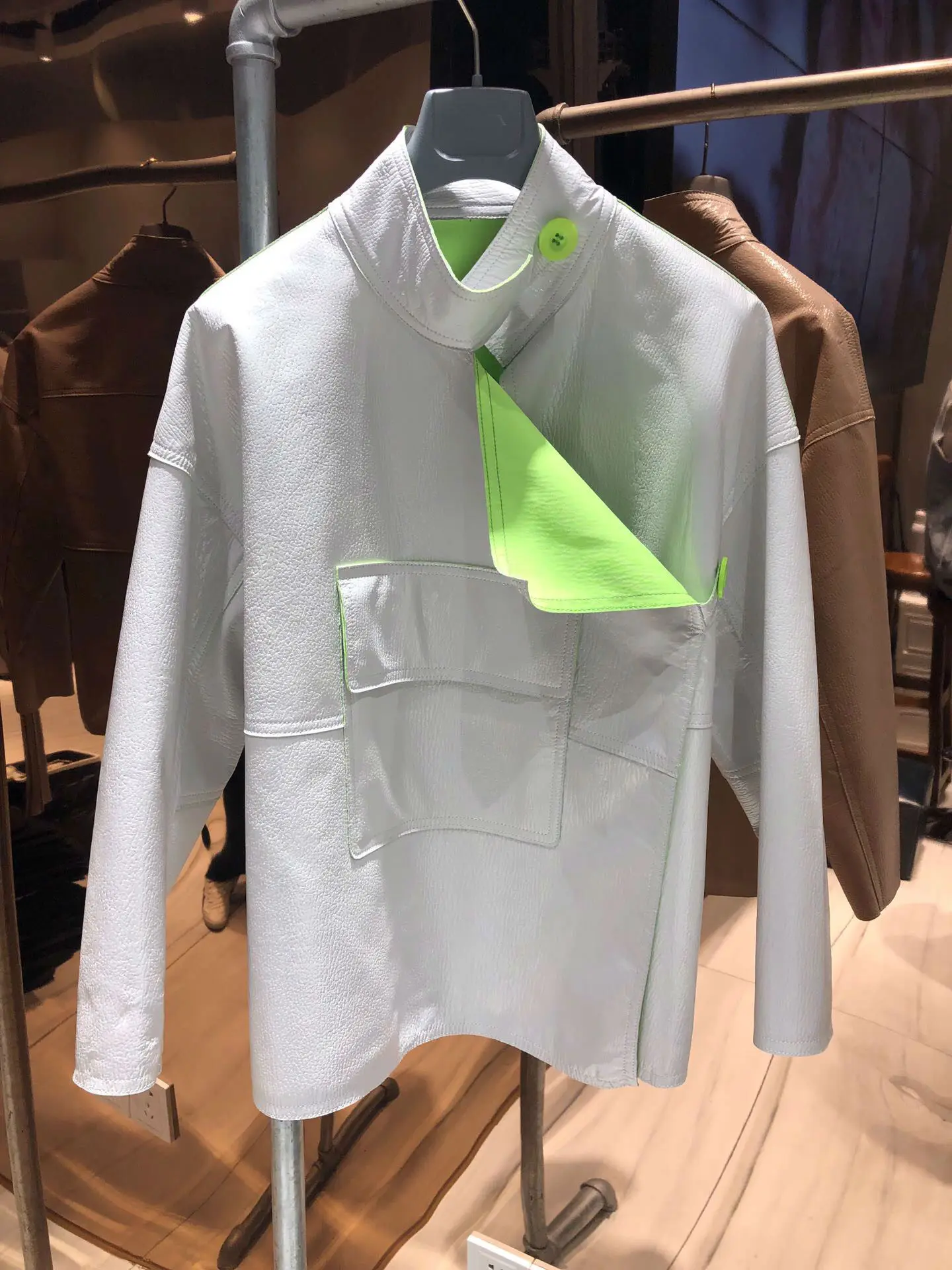 

2019 New Leather Slivery-mental Irregular Patchwork Fashion Turtleneck Women Short Jacket