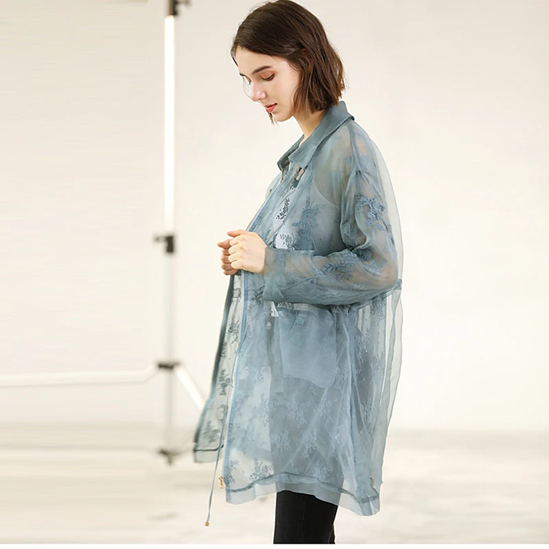 Женская длинная куртка из 100% шелка с длинным рукавом и цветочной вышивкой