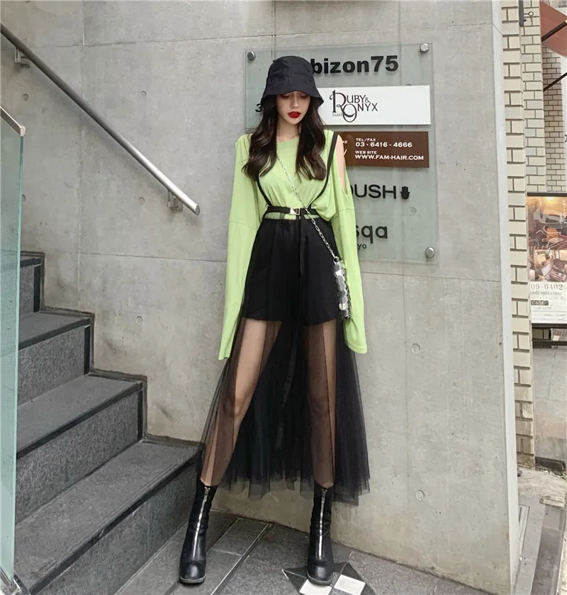 

Photo Shoot 2019 Elegant off-Shoulder Sleeves + Suspender Strap Mesh Dress Set Two-Piece Set
