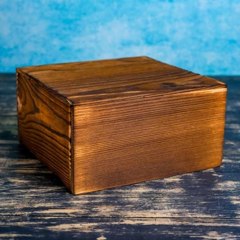 

Box with separator and lid, brushed, 19 х19х10см 2966509