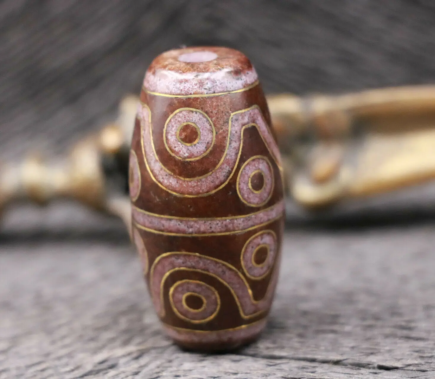 

Treasure Magic Power Magic LKbrother Magic Tibetan Old Oily Cinnabar Spots Gold Inlay 12 eye TOTEM dZi Bead 45mm
