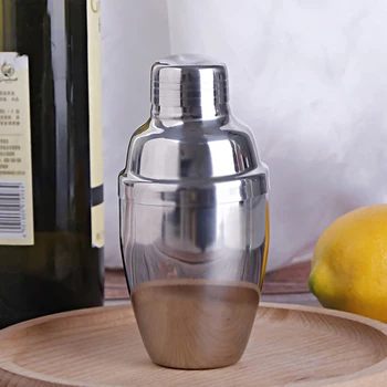

1Pcs 250ml Stainless Steel Cocktail Shaker Cocktail Mixer Wine Drinking Boston Style Shaker Party Bar Tools