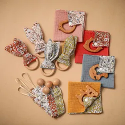 4 pçs do bebê floral saliva toalha chupeta do bebê corrente dentição de madeira anel bandana babadores conjunto para crianças mordedor do bebê brinquedo crianças presente