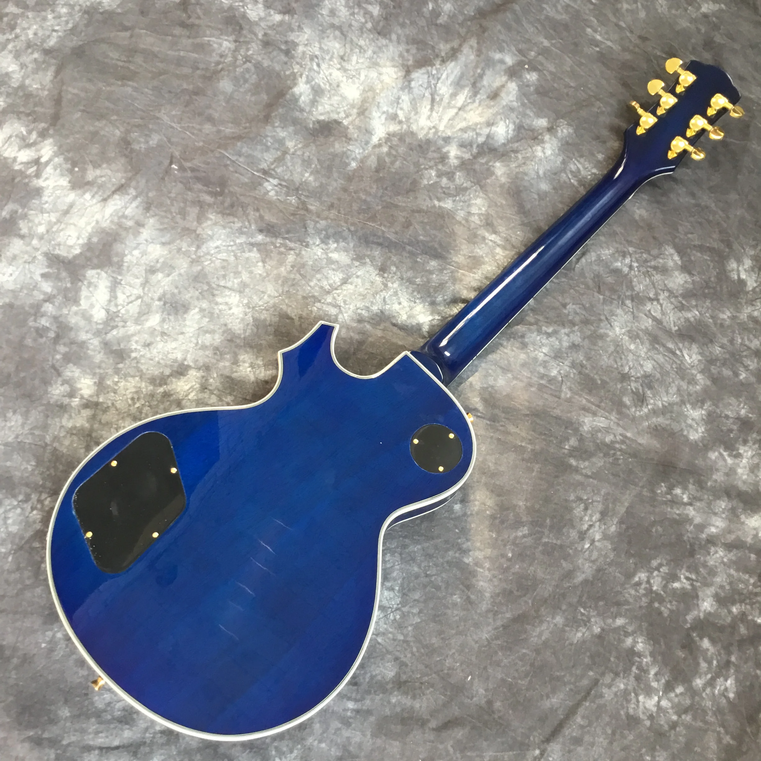 New electric guitar. High quality guitar pickups. Blue color tiger flame gitaar. Gold color hardware. free shipping