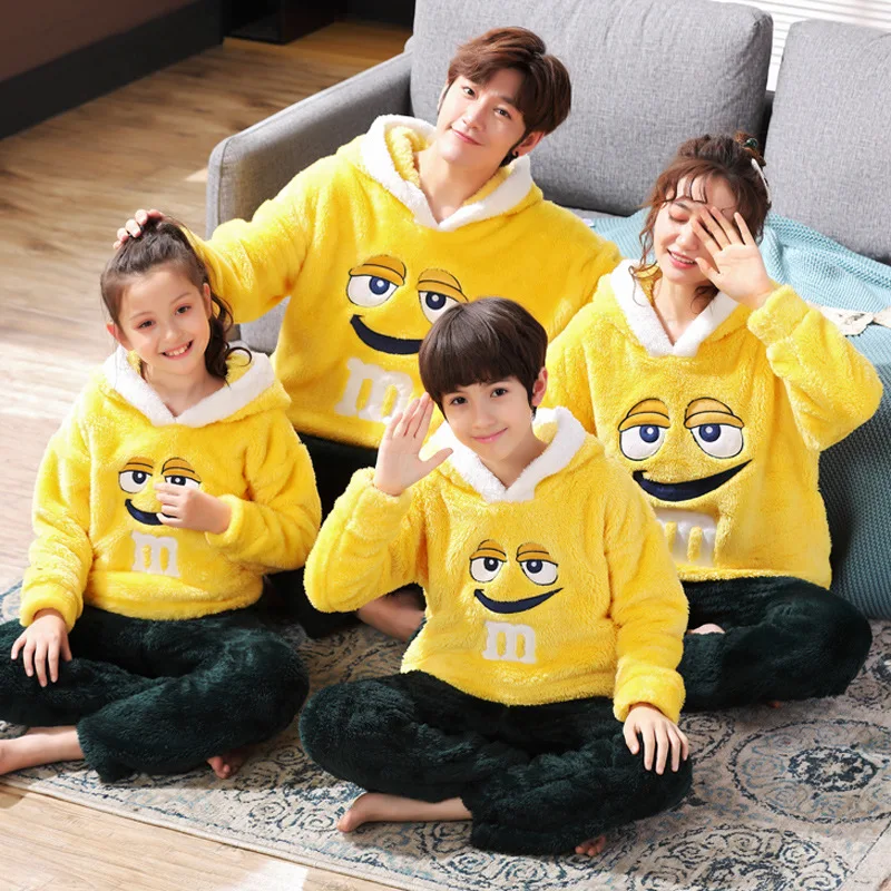 Зимний Пижамный комплект для родителей и детей; Детские фланелевые пижамы; утепленная плюшевая толстовка с капюшоном и длинными рукавами с изображением панды; домашняя одежда для мужчин и женщин - Цвет: Yellow M