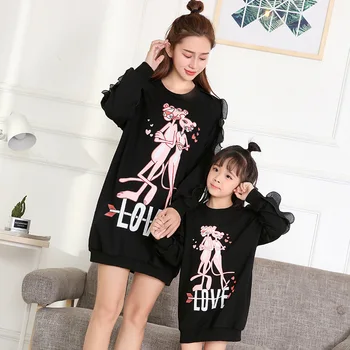 

Mother Daughter Dress Sweaters Cartoon Print Shirts Family Matching Clothes Autumn Clothing Mommy and Me Women Girl Dresses