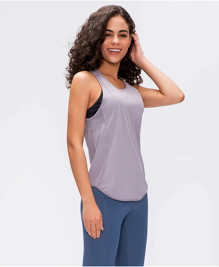 13121287727_2085961181