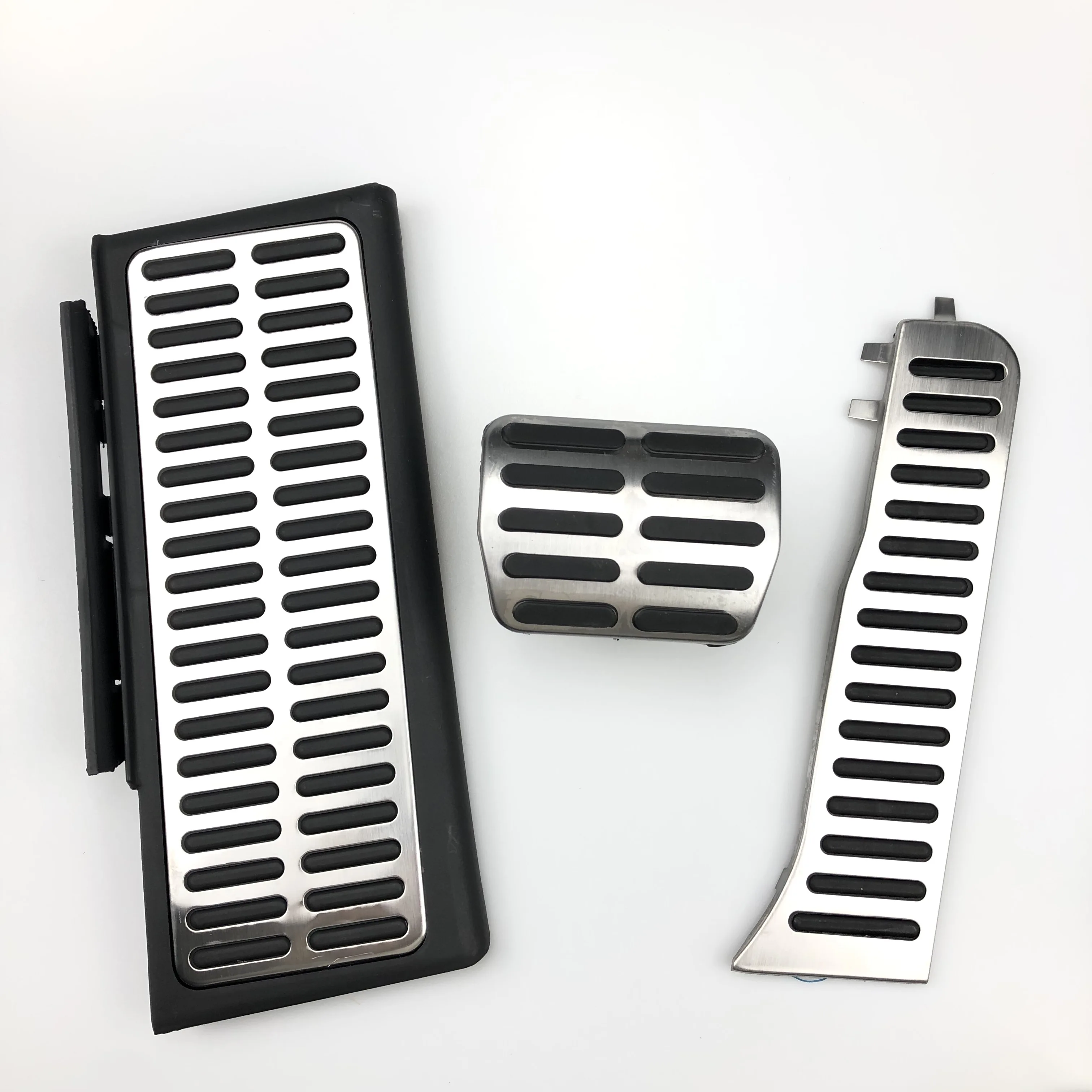 Emaicoca Car styling Stainless steel Gas pedal Brake Pedal Cover case for Audi Q3 A3 S3 A1 TT auto accessories