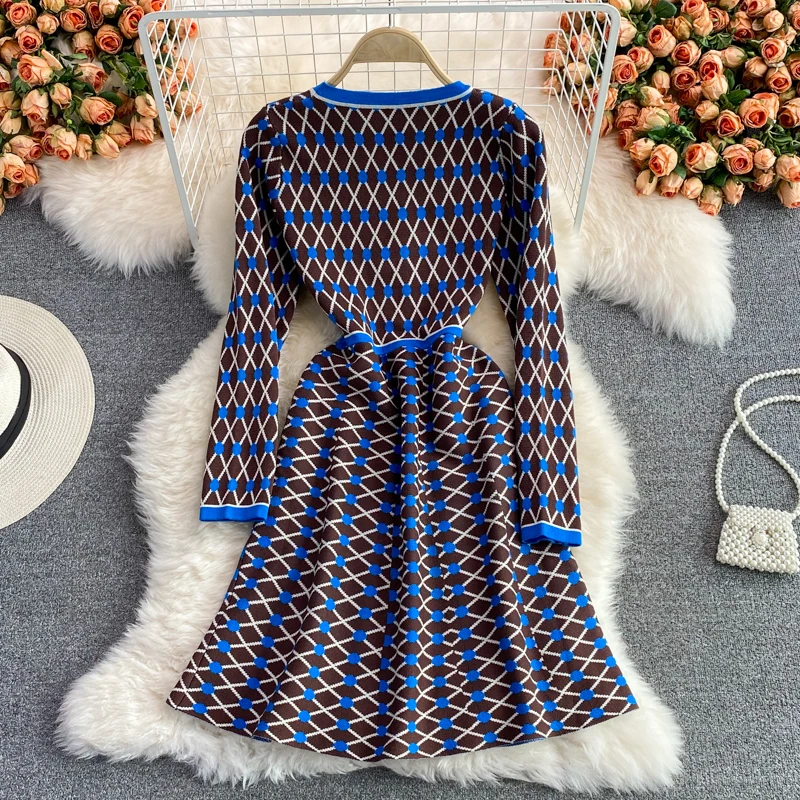 Houndstooth Autumn Winter O-Neck Long Sleeve Knitted Dress Women's Slim Waist Pearl Buttons Fashion Bright Shinny Outfit Vestido Houndstooth Autumn Winter O-Neck Long Sleeve Knitted Dress Women's Slim Waist Pearl Buttons Fashion Bright Shinny Outfit Vestido