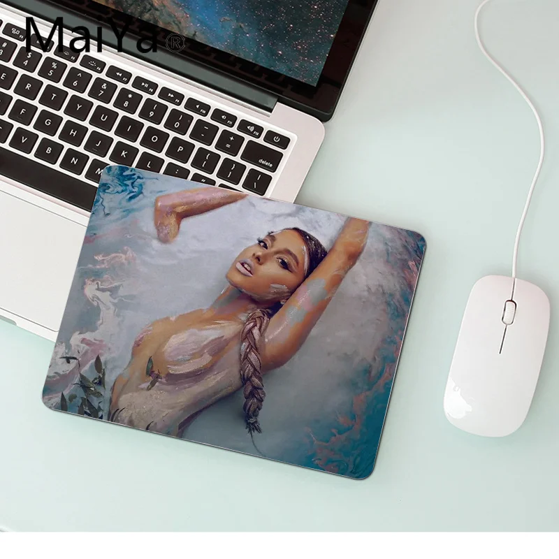 No Lock Edge25x29cm Maiya высокое качество Ариана Гранде Бог женщина уникальная настольная панель коврик для игровой мыши Лидер продаж подставка под руку мышь - Цвет: No Lock Edge25x29cm