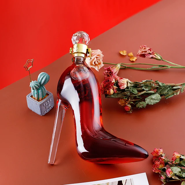 Luxurious Crystal High Heels Shaped Decanter 2