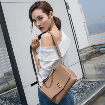 

2020 new simple leather handbag small square bag messenger commuter female bag shoulder bag female bag
