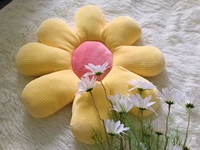 Yellow Daisy Flower Pillow