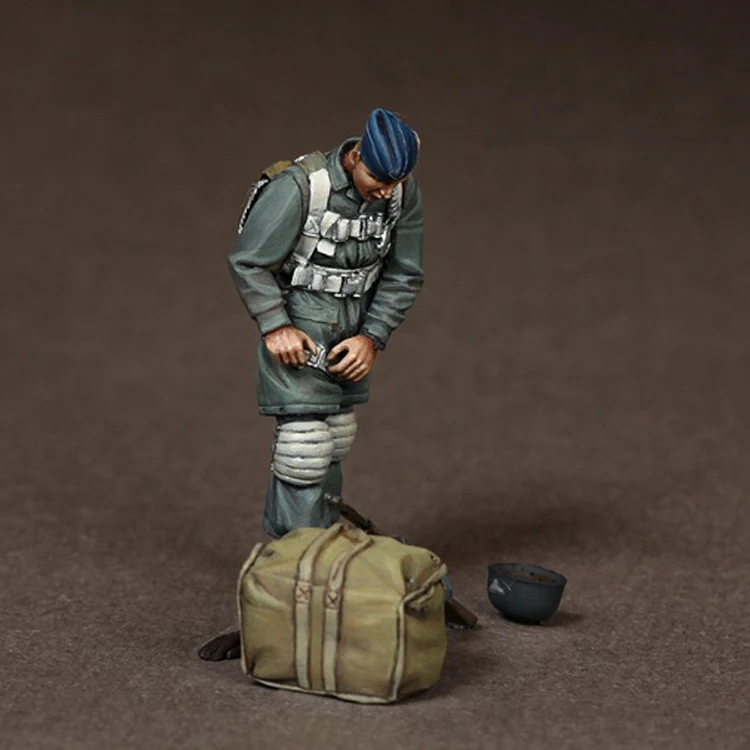 1/35 новая специальная литая полимерная десантница, белая форма, готовая к снятию, игрушки для детей, игрушки для хобби