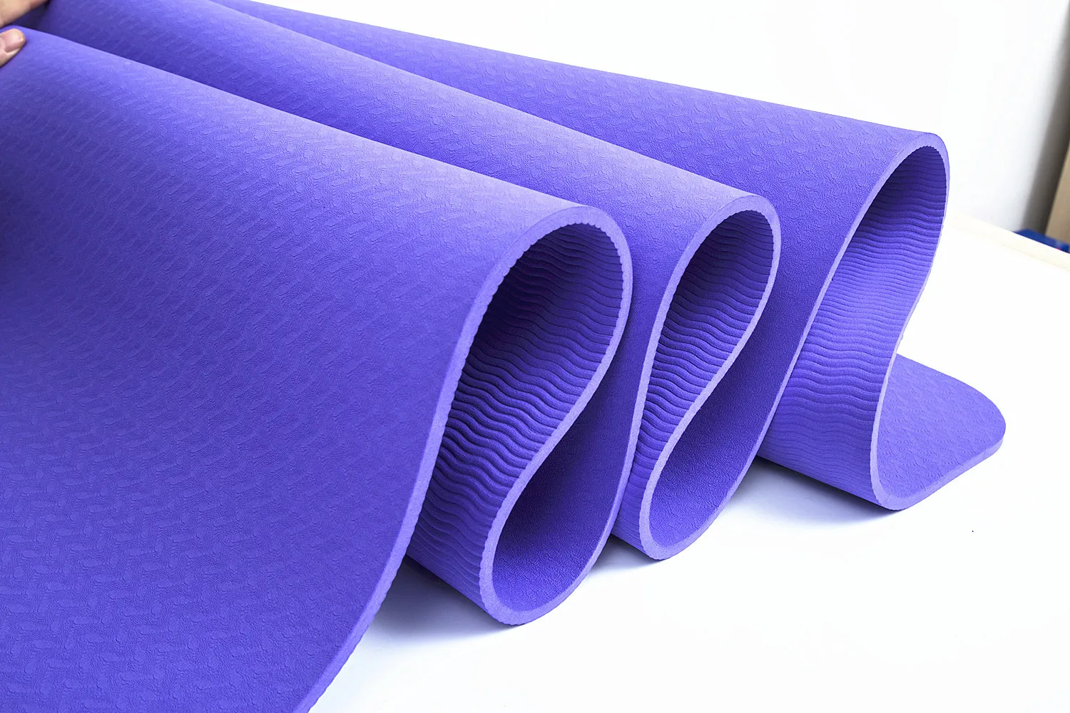 эластичная ткань. резинка плоская 1,5см 60903. резинка нейлоновая. неопрен сетка ткань. эластичный материал.