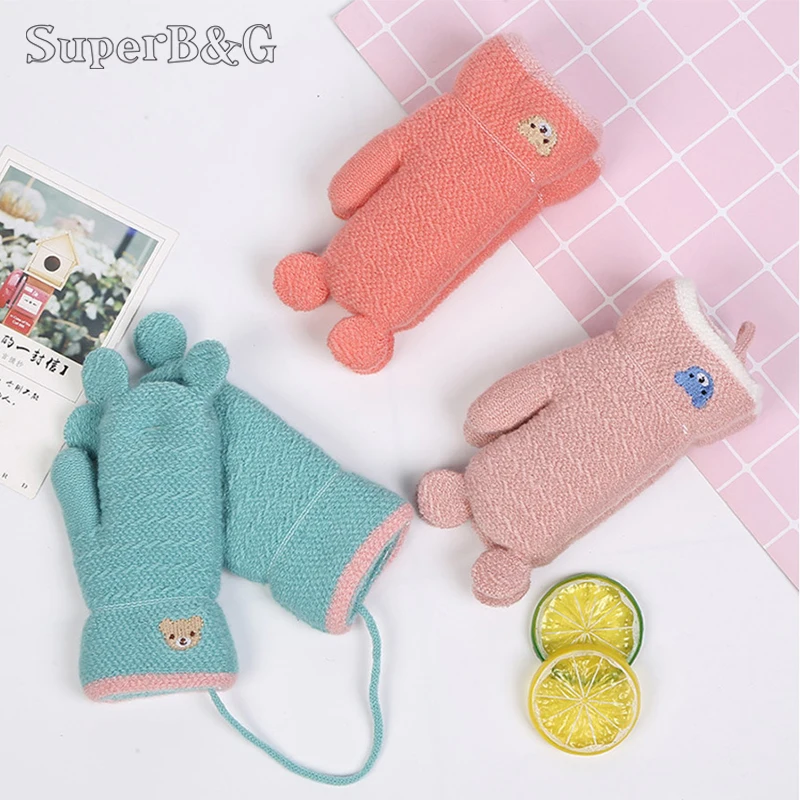

2019 NEW Children's Winter Gloves Boy Girl Autumn Winter Warm Plus Velvet Cartoon Bear Gloves Rope Hanging Neck Gloves