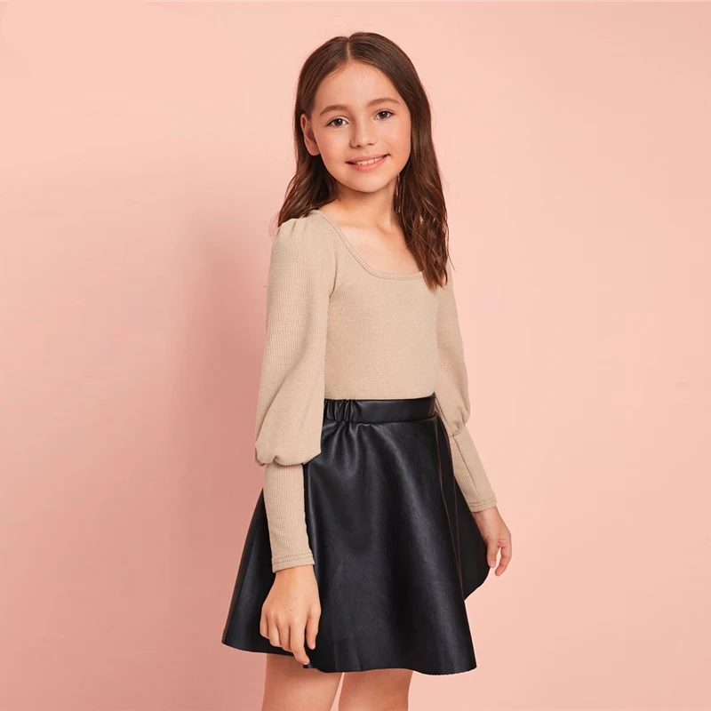 SHEIN Kiddie/Повседневная облегающая Однотонная футболка цвета хаки с квадратным вырезом для девочек детские топы, Осенние вязаные футболки с рукавами из бараньей шерсти