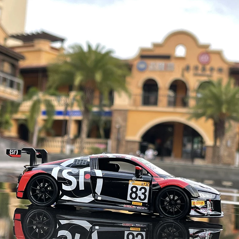 1:32 Audi R8 CUP Supercar Alloy Car Model Diecast Toy Vehicle Sound and Light Pull Back Simitation Cars Model Toys Gift 4