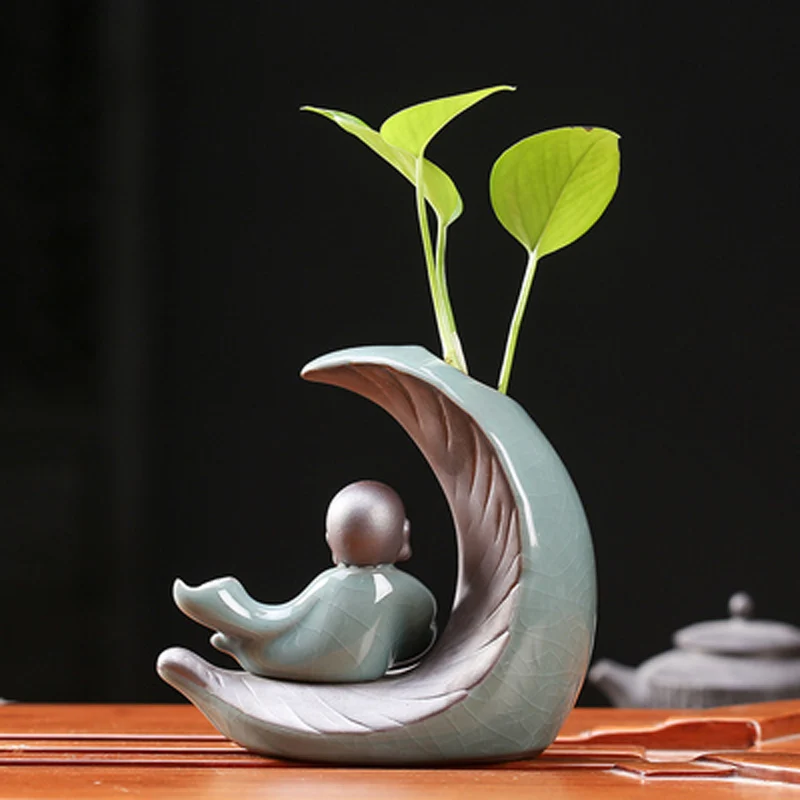Little Monk Ceramic Chinese Kung Fu Geyao Tea Pet, Creative Moon Shape Ornaments, Hydroponics Flower Pot Vases, Desktop Decor