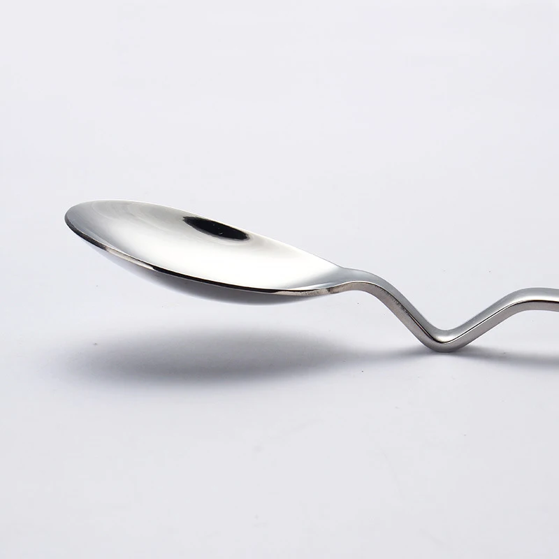 1 pc Hot-selling convenient stainless steel hanging bowl meal spoon hanging cup spoon kitchen utensils children spoon