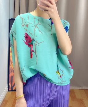 

2020 summer new printed loose Women's T-shirt Miyak fold Fashion large size slim Round neck bat sleeve top tied