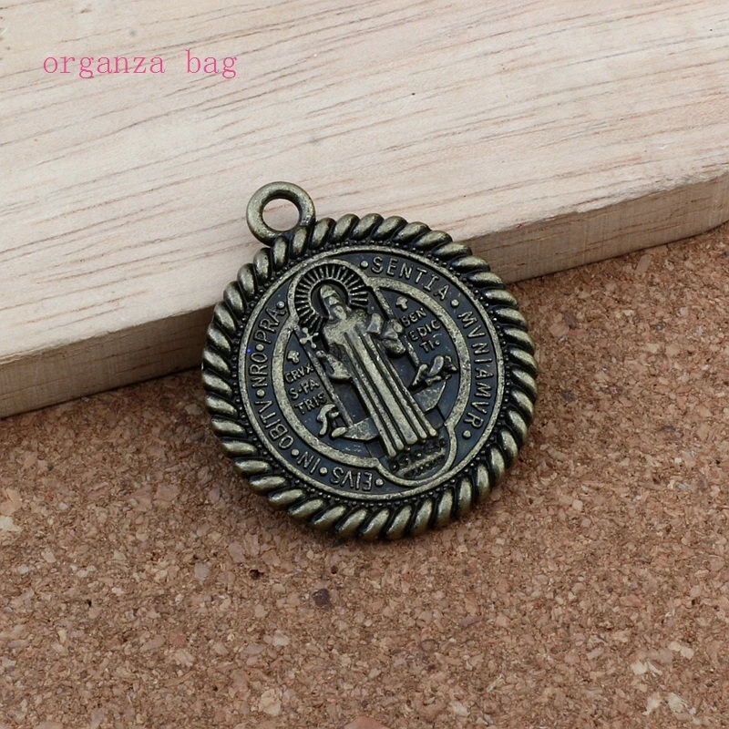 Antique bronze 30 шт./лот Saint святой Бенедикт de нурсия шаблон медаль Религия бусины для украшения амулета 31X36 мм старинное серебро/золото/бронза A-556 - Окраска металла: Antique bronze