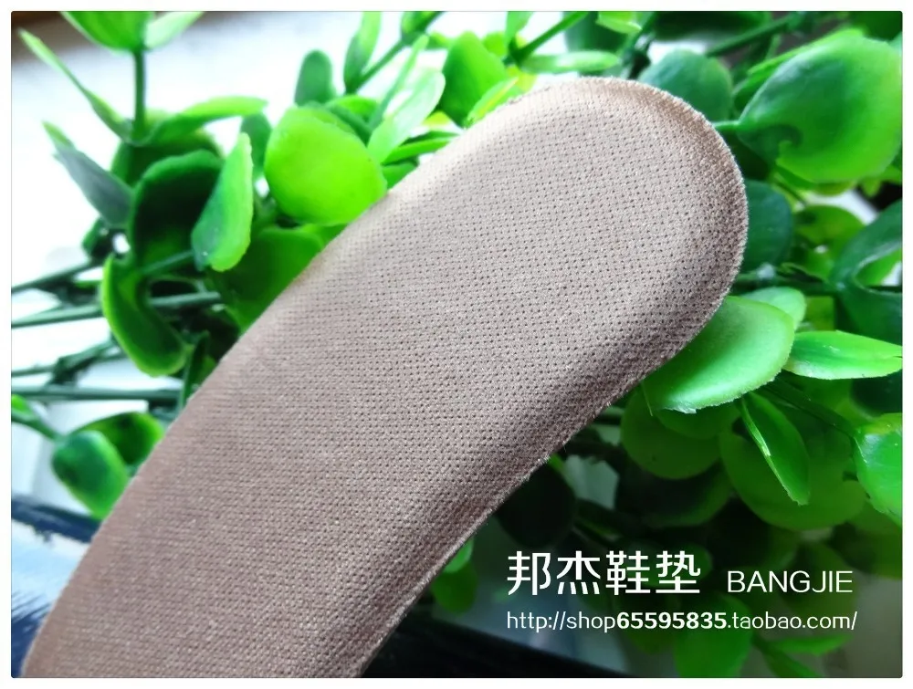 1329533778_2023877683